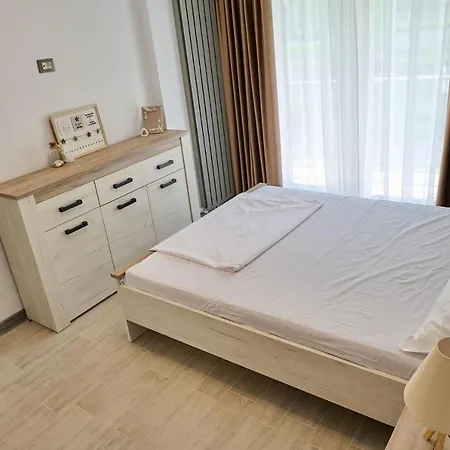 アパート Lovely Sea View Apartment Alezzi Spa Pools Resort