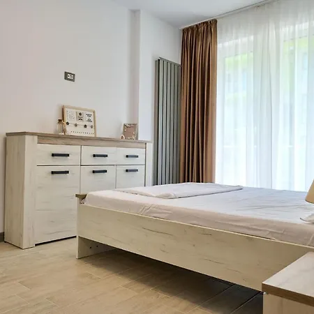 아파트 Lovely Sea View Apartment Alezzi Spa Pools Resort 마마이아